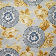 Load image into Gallery viewer, Exhibition Rose